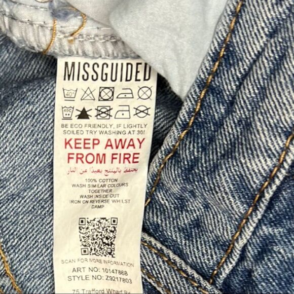 Missguided Petite Blue Riot Ripped Mom Jeans - Picture 8 of 9